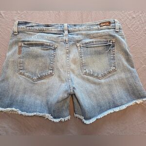 PAIGE Premium Denim~Jimmy Jimmy Denim Shorts~Raw Hem~Medium Wash~sz 30